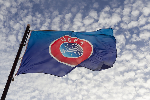 UEFA ukarała Serbię za rasistowskie zachowanie kibiców