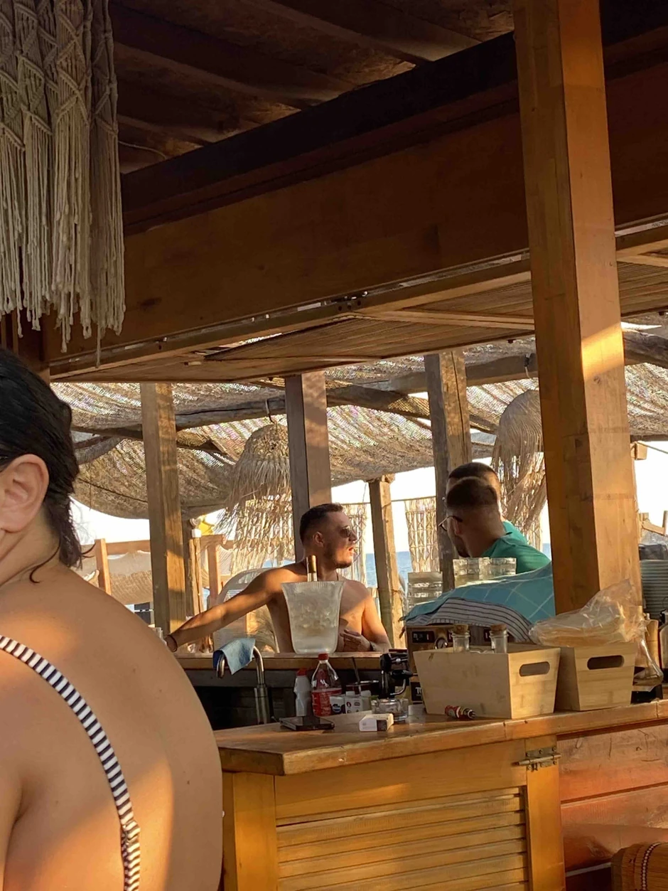 Anđela Đuričić i Gastoz, paparaco