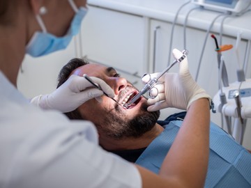 Így segíthetnek a fogorvosok a 2-es típusú cukorbetegség felismerésében