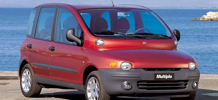 Fiat Multipla - gwiazda pierwszych stron gazet (z archiwum Auto Świata)