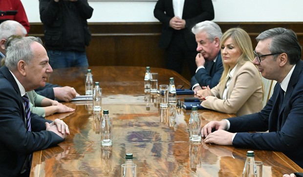 Aleksandar Vučić nastavio konsultacije