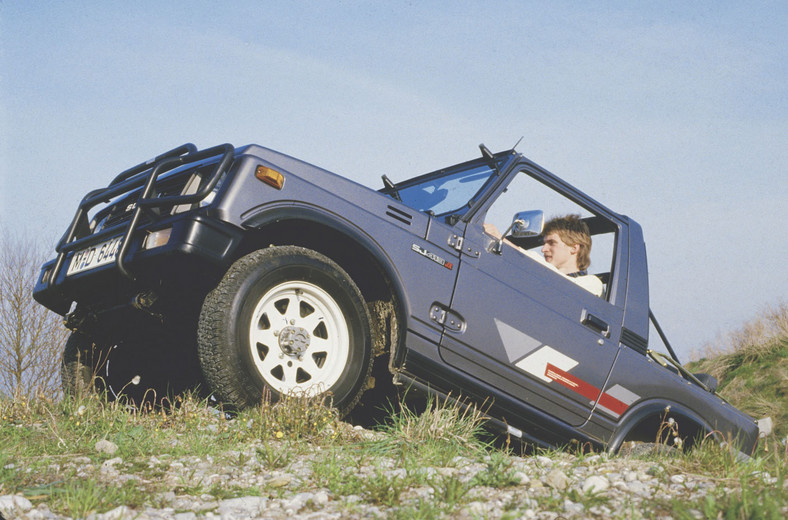 Suzuki SJ
(1981–2004)