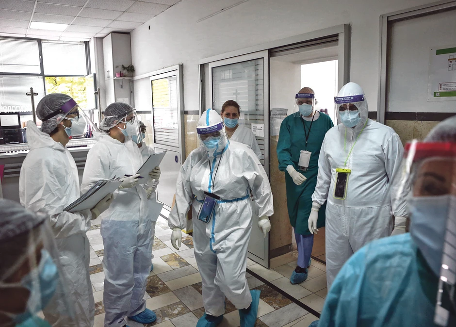 Svi rade sve, pacijenti ni u jednom trenutku ne smeju da budu bez nege