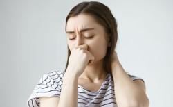 Duży procent chorych na COVID-19 ma zaburzenia węchu i smaku