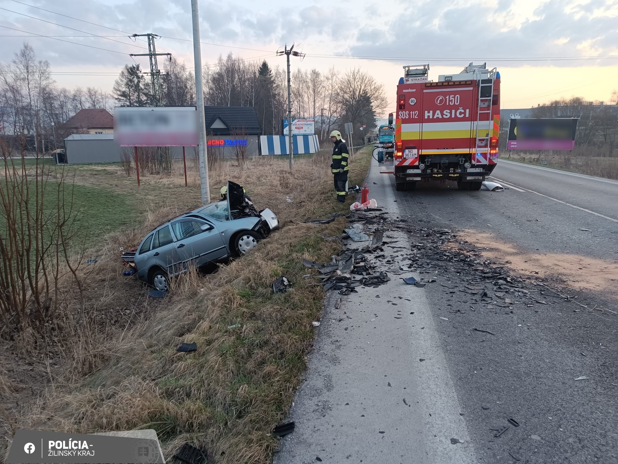 Život 53-ročného muža si vyžiadala sobotňajšia nehoda dvoch osobných áut na ceste medzi Námestovom a obcou Klin. 