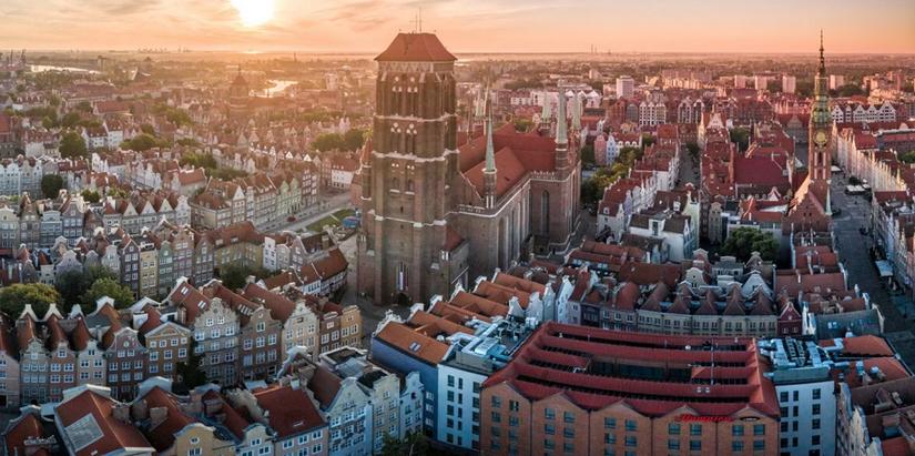 Hotel sąsiaduje z Bazyliką Mariacką i innymi zabytkami i atrakcjami Gdańska/materiały prasowe Triverna