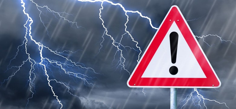Niższe temperatury i burze w całym kraju. Prognoza pogody na niedzielę, 13 lipca