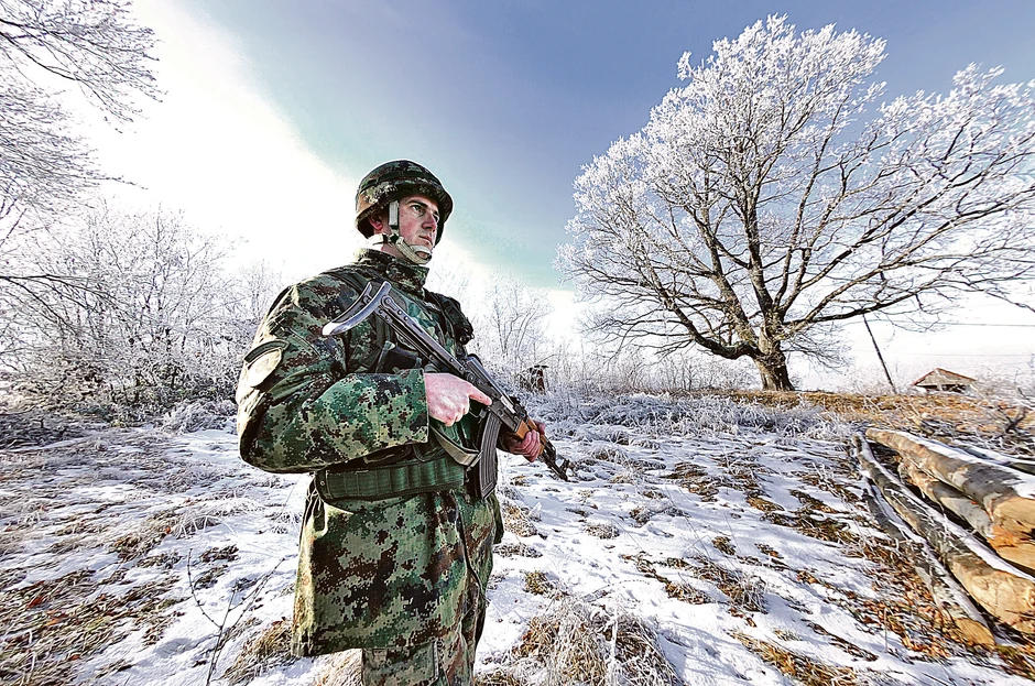 Pogled vojnika
prema prelazu kapija