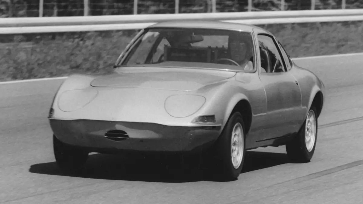 Opel GT w wersji elektrycznej – 50-lecie rekordów