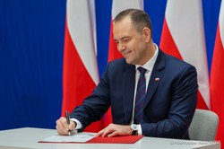 Darowizna bez podatku po przekroczeniu terminu. Ustawa na biurku Prezydenta