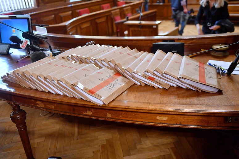 Afera Amber Gold Pogadali Ponarzekali A Bandyci Dalej Na Wolnosci Czyli Pis Nic Nie Zmienil Przez 5 Lat Dziennik Pl