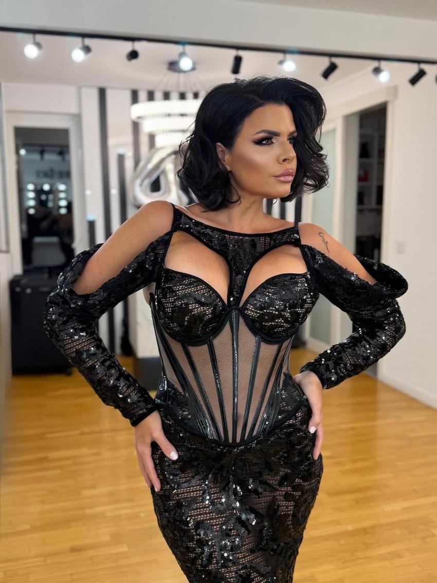 Martina Vrbos u izazovnoj haljini