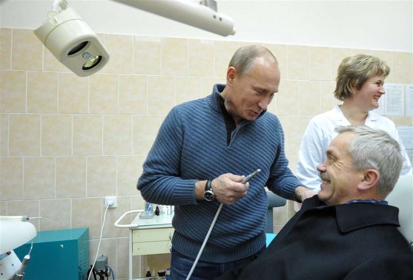 Ała! Putin został dentystą? Bez dyplomu!