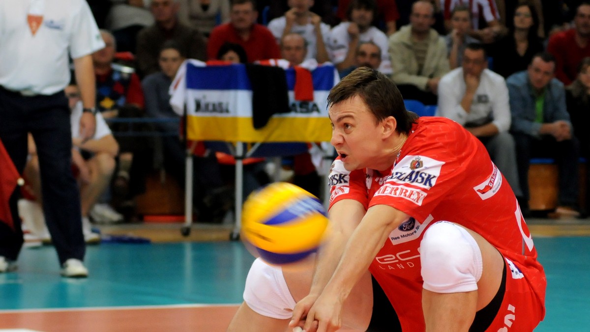 Siatkarze Asseco Resovii podczas losowania Pucharu CEV lepiej chyba nie mogli trafić. W 1/16 finału CEV Volleyball Cup zmierzą się z szwajcarskim US Lausanne, późniejsi przeciwnicy też wydają się być jak najbardziej w zasięgu. Znacznie trudniejszą drogę ma zespół Tytana AZS Częstochowa.