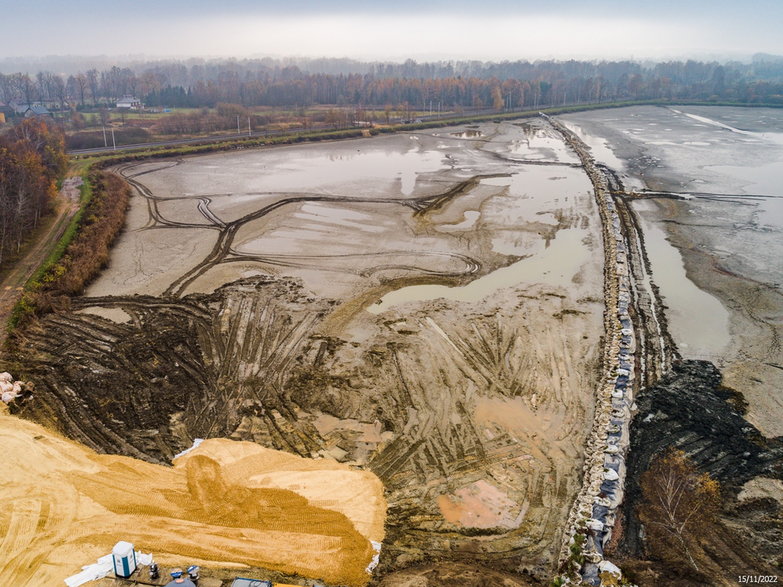 Budowa drogi ekspresowej S-1 - odcinek węzeł Oświęcim - Dankowice - zdjęcia z drona - 15.11.2022 - autor: GDDKiA