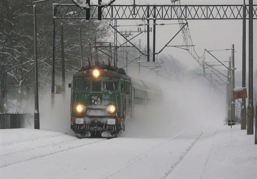 pociąg, zima, śnieżyca