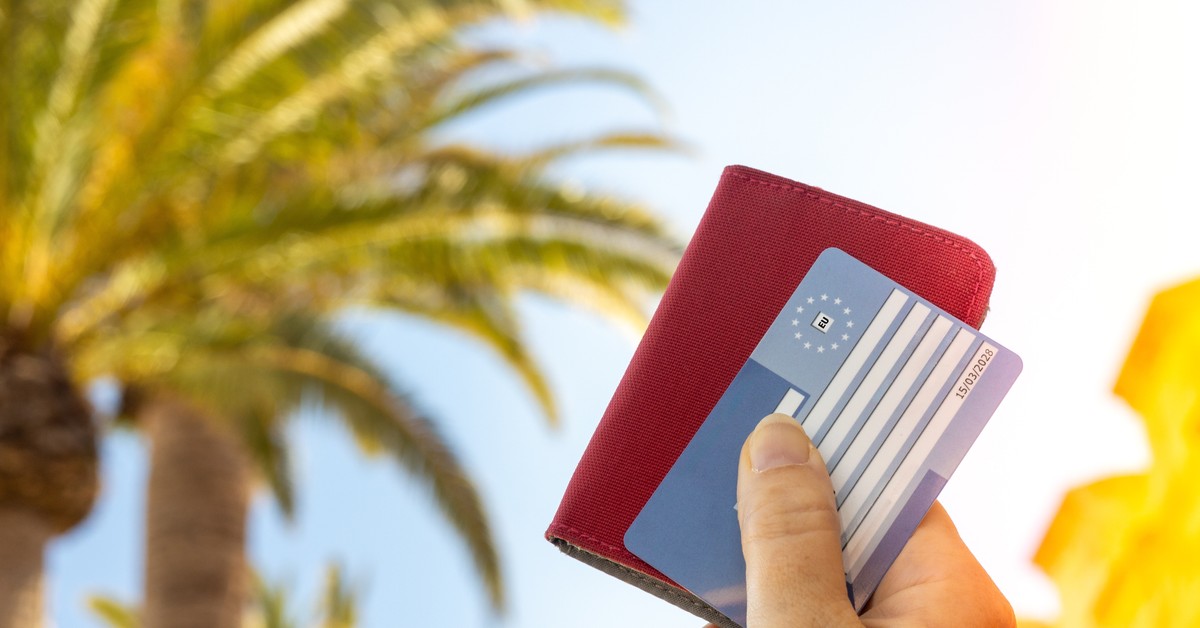 CIT i VAT: w jaki sposob spółka powinna rozliczyć sprzedaż kart podarunkowych