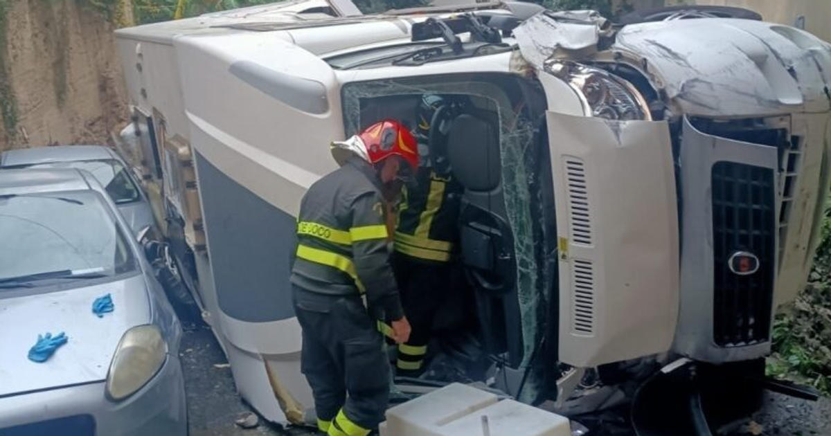 „Most tőletek is elbúcsúzom” - szörnyet halt Olaszországban a magyar férfi, amikor lezuhant a lakóbusz