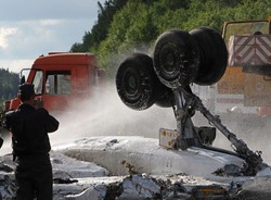 Rosyjski Tu-134 rozbił się, bo piloci oszczędzali na paliwie