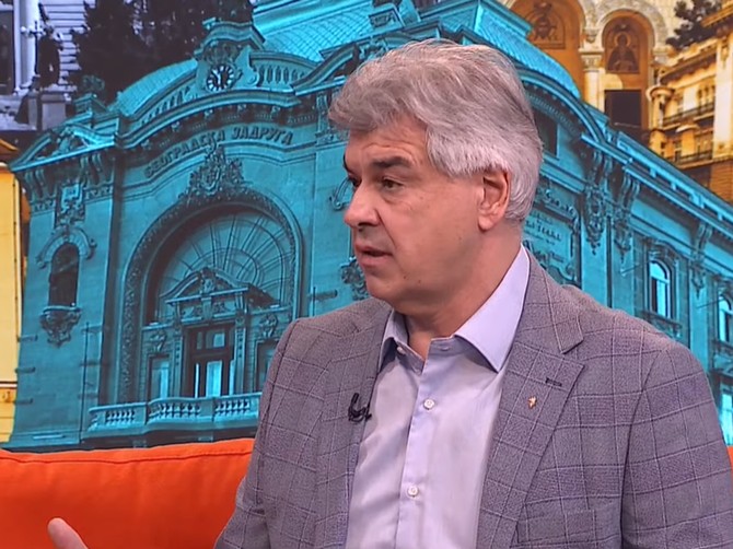 Dr Popović: "Nekad su ovaj problem imali muškarci 60+, sad momci od 20 godina"