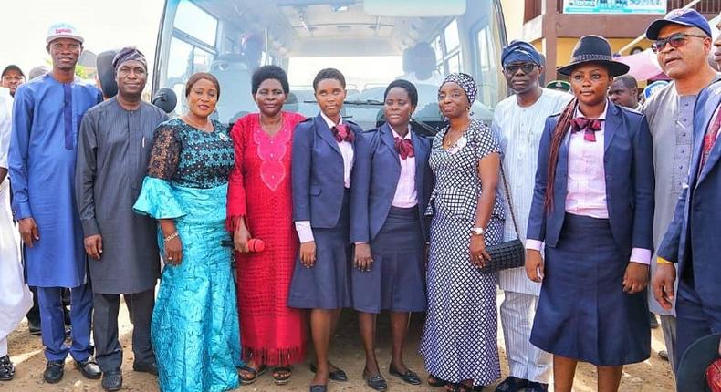 L-R: Director General, Independent Campaign Group, Mr. Tayo Ayinde, Lagos State Deputy Governor-elect, Dr. Obafemi Hamzat, his wife, Mrs. Oluremi Hamzat, Director, Bethesda school for the blind, Mrs. Chioma Ohakwe with two of her students, wife of Governor-elect, Dr. Mrs. Ibijoke Sanwo-Olu, Lagos State Governor-elect Mr. Babajide Sanwo-olu, a student, APC chieftain, Mr. Demola Seriki during the thanksgiving and presentation of a brand new 26-seater bus to Bethesda school for the blind by Mr. Sanwo-Olu on Thursday 14 March, 2019.