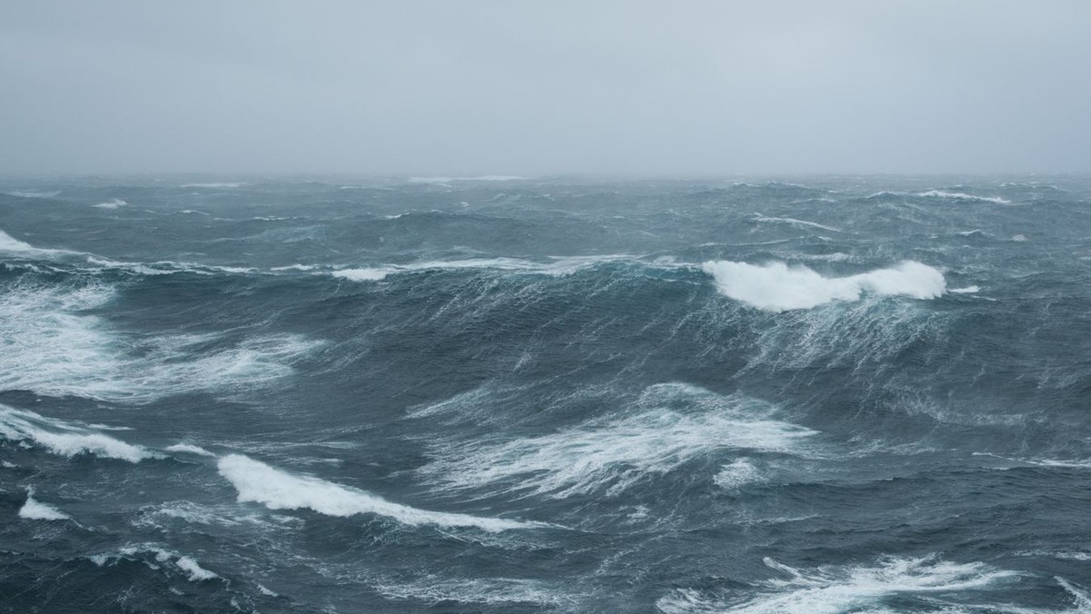 Odwolane Promy Na Baltyku Huragan Atakuje Dziennik Pl