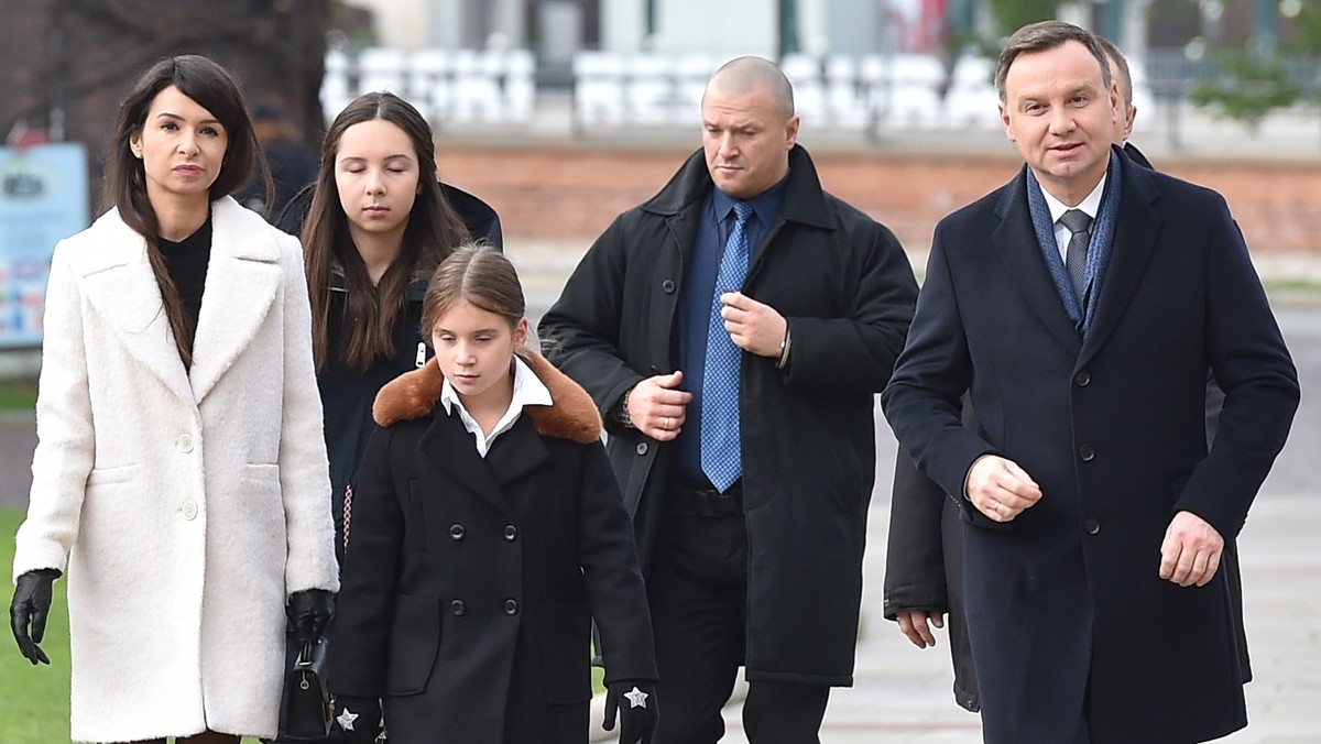 KRAKÓW WSZYSTKICH ŚWIĘTYCH GRÓB LECHA  MARII KACZYŃSKICH (Andrzej Duda, Marta Kaczyńska)