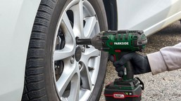 kosztuje tyle, co jedna wymiana opon. klucz udarowy za 249 zł w lidlu tylko w ten weekend