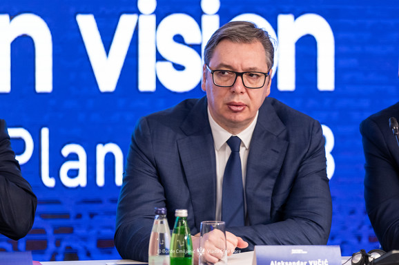 "ON JE JAK, VERUJEM DA ĆE SVE PREBRODITI" Vučić o atentatu na Roberta Fica, osvrnuo se i na govor na ruskom jeziku (VIDEO)