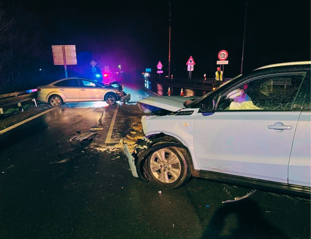 V Banskobystrickom kraji došlo k autonehode. 