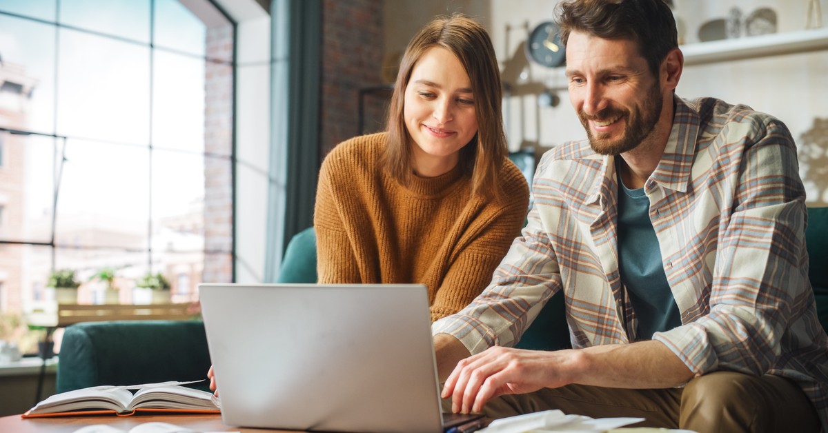 Czy nabycie wierzytelności po cenie niższej niż ich wartość nominalna jest opodatkowane VAT?