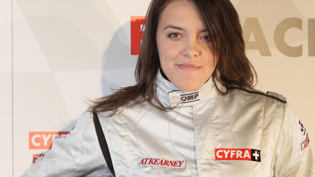 Jedyna kobieta w wyścigach Formuły 2, Natalia Kowalska zajęła dobre, 18. miejsce podczas drugiego treningu na torze Silverstone. Polka startująca w ekipie Cyfra+ F2 Racing wyprzedziła pięciu kierowców.