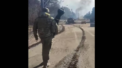 „Ruszki Bljagy!” – Putyinnak még bele is törhet a bicskája Ukrajnába? – „Kijev szelleme” után itt a „Tankminátor” – döbbenetes felvételek