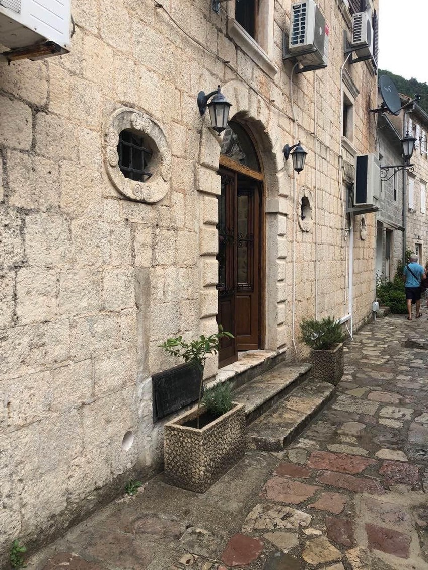 Saša Matić - kuća u Crnoj Gori