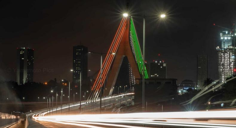 Le 5e pont, la nuit