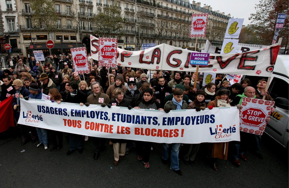 FRANCJA PROTEST PRZECIWKO STRAJKOM