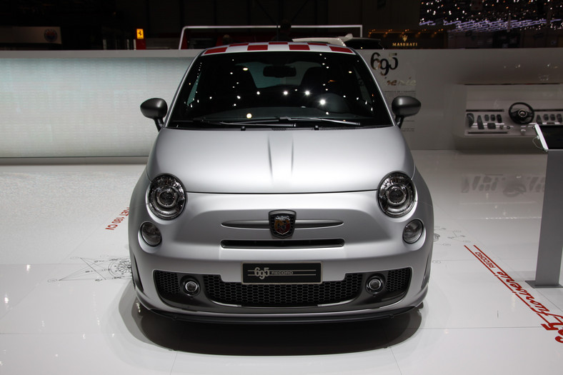 Abarth 695 Fuori Serie Record (Genewa 2013)