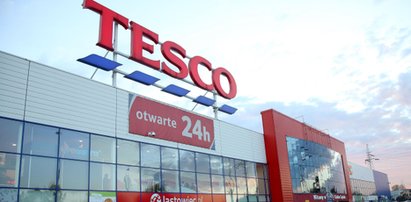 Tesco szykuje zwolnienia grupowe. Sklepy idą pod nóż