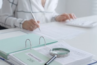 Staż pracy 2026: nowe zasady, wniosek do ZUS, terminy i pełna lista okresów wliczanych do stażu