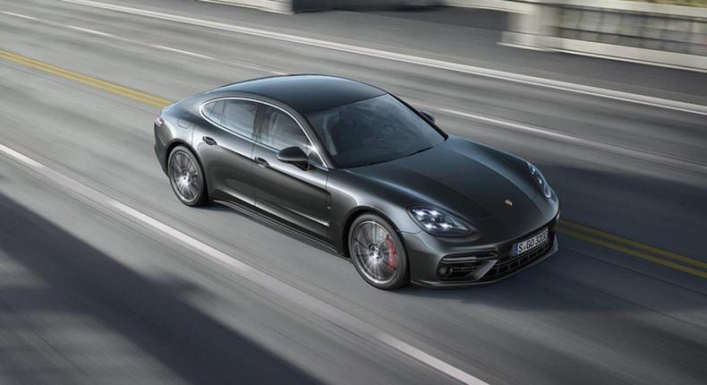 2017 Porsche Panamera 