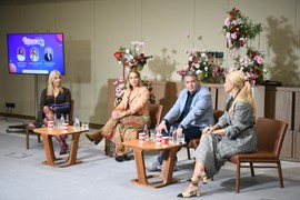 Žena.rs panel "Glow Up - Izazovi u nezi kože" Stručnjaci su nam otkrili najlakši put do PORCELANSKOG TENA