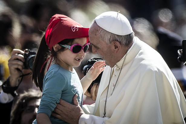 Papież Franciszek pozdrawia polskie dzieci