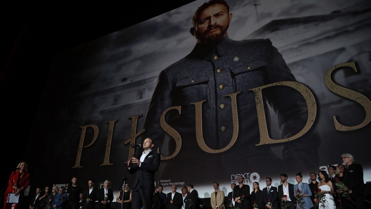 Historyk Sławomir Cenckiewicz po premierze filmu "Piłsudski": Szyc zagrał świetnie