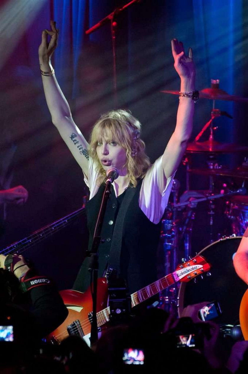 Courtney Love pokazała pierś