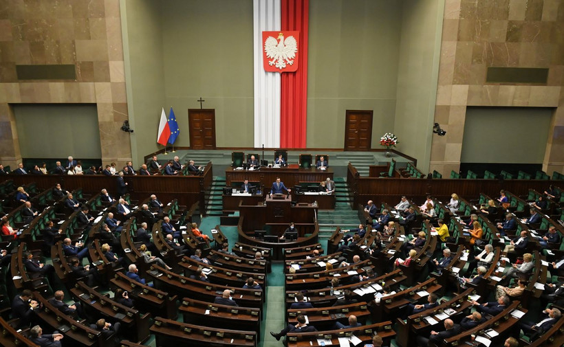 Tarcza antykryzysowa 4.0 przyjęta przez Sejm. Jakie zmiany wprowadza?