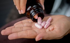 Lekarze: Polacy są uzależnieni od suplementów. Przyjmują ich za dużo