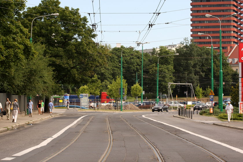 Radny apeluje o wydzielenie torowisk tramwajowych w Poznaniu