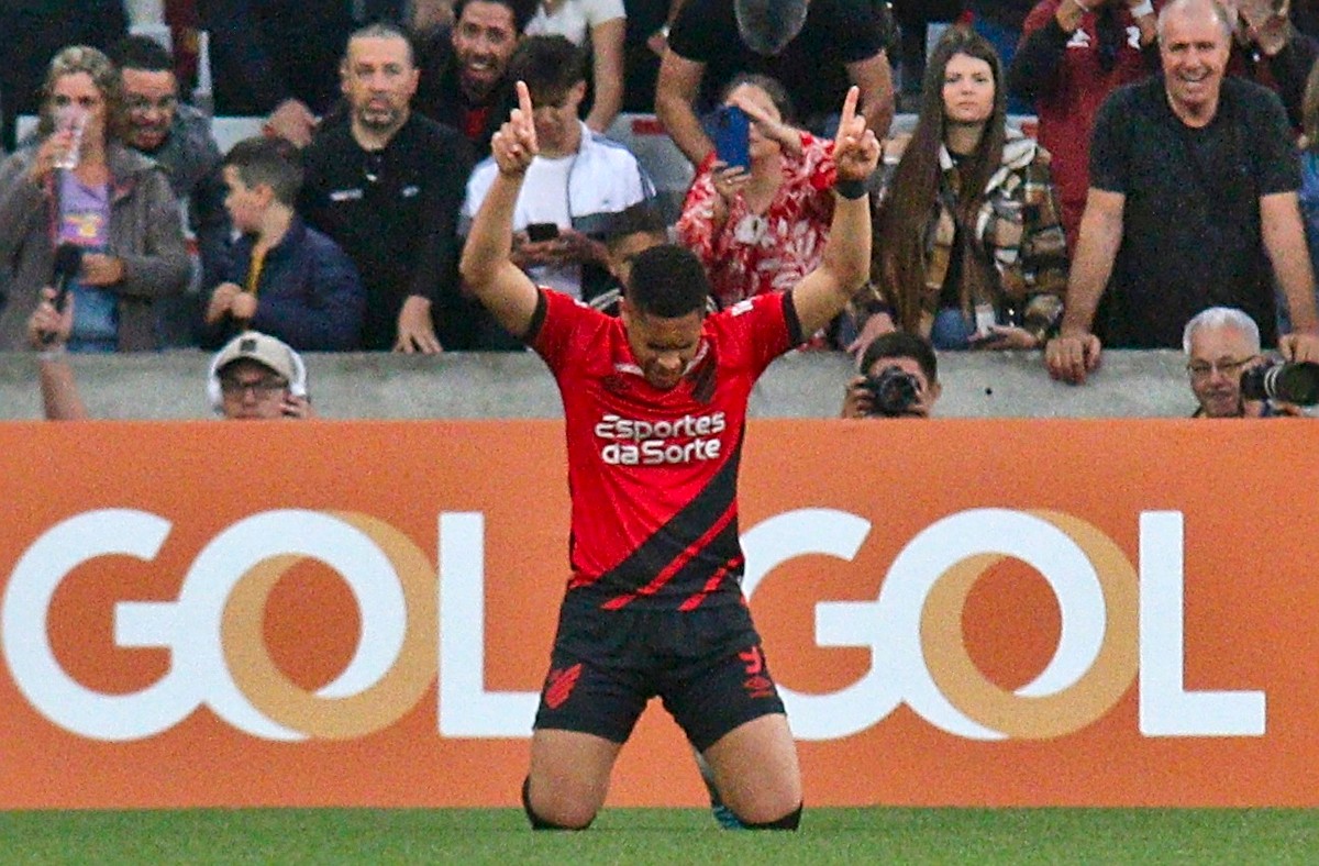 Vitor Roque