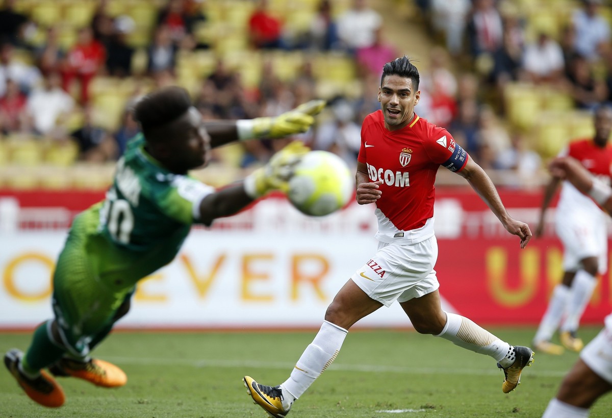 Liga francuska: Efektowna wygrana zespołu Kamila Glika. Monaco goni PSG [WIDEO]