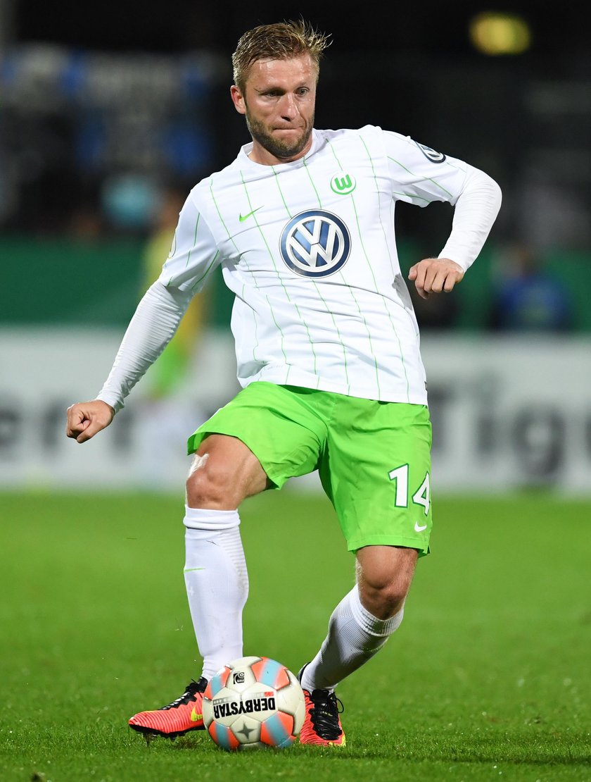 Jakub Błaszczykowski ma nową rolę w VfL Wolfsburg. Dieter Hecking wystawia go na prawej obronie